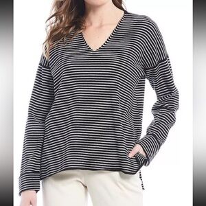 Eileen Fisher  V-Neck Box Top Sweater Top  Crew Nk Box Top Sz L.  NWT